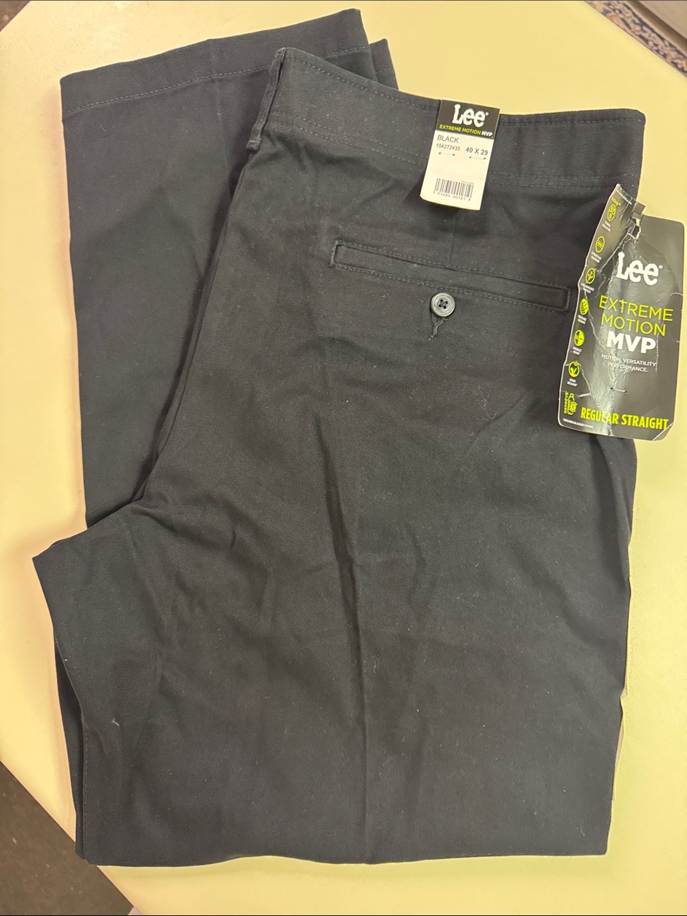 Lee Men's Extreme Motion MVP Regular Straight Pants - Black 40 x 29
